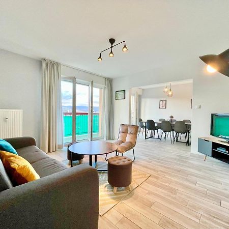 Colmar - La Cigogne - Balcon - Vue Degagee - Netflix - Wifi Fibre - Parking Gratuit - Quartier Populaire Apartment Ngoại thất bức ảnh